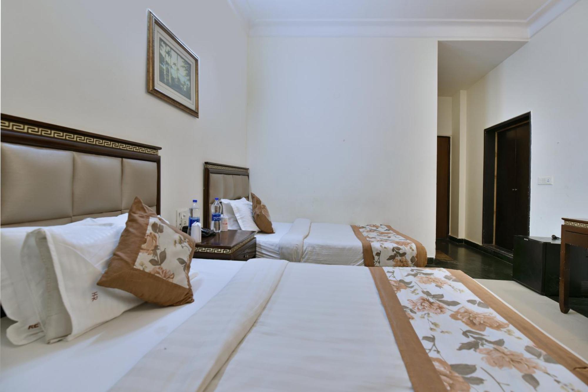 Pg International - Delhi New Delhi