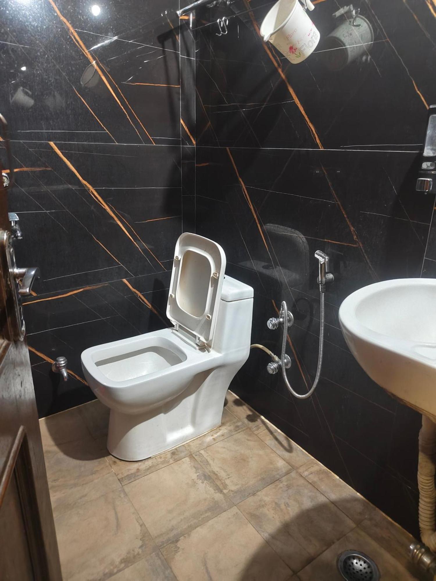 Pg International - Delhi Guest house